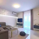 Apartament With A Parking Space Promajna, Makarska - 23181 *